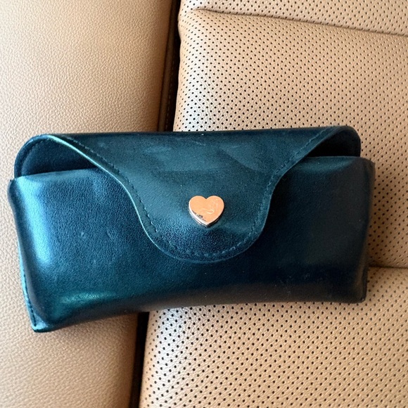 CHANEL Black and Gold Sunglasses - Picture 12 of 12